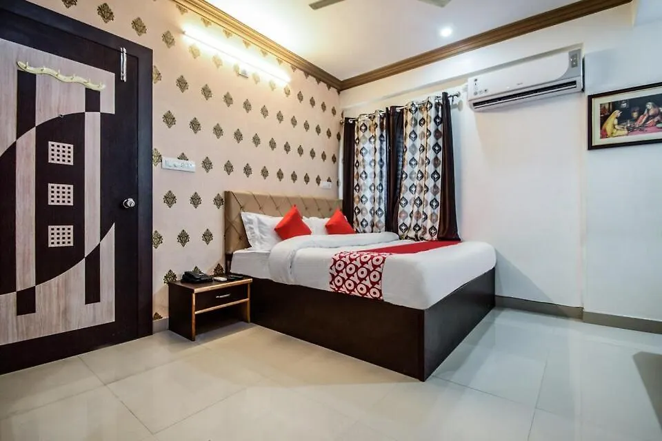 Hotel Kesar Amrapali أُودايبور
